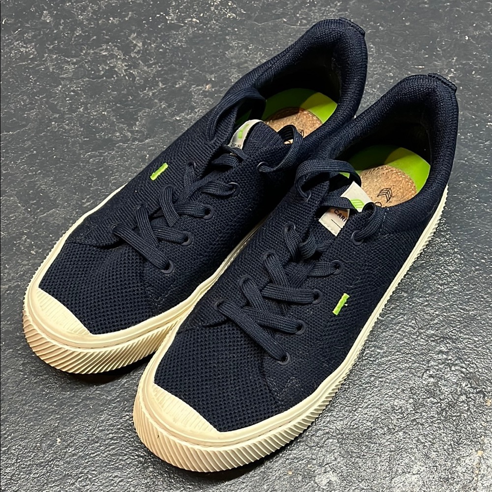 Cariuma blue sneakers - 9